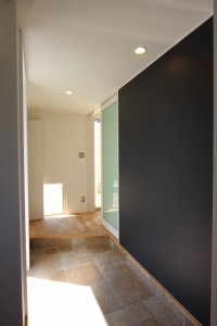 ３玄関１ (1667x2500).jpg